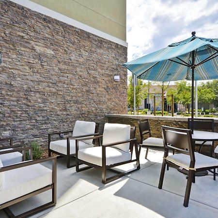 Hyatt Place Fresno Bagian luar foto