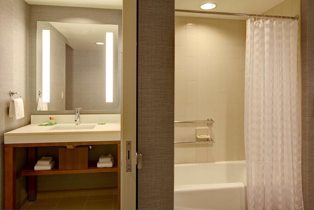 Hyatt Place Fresno Bagian luar foto