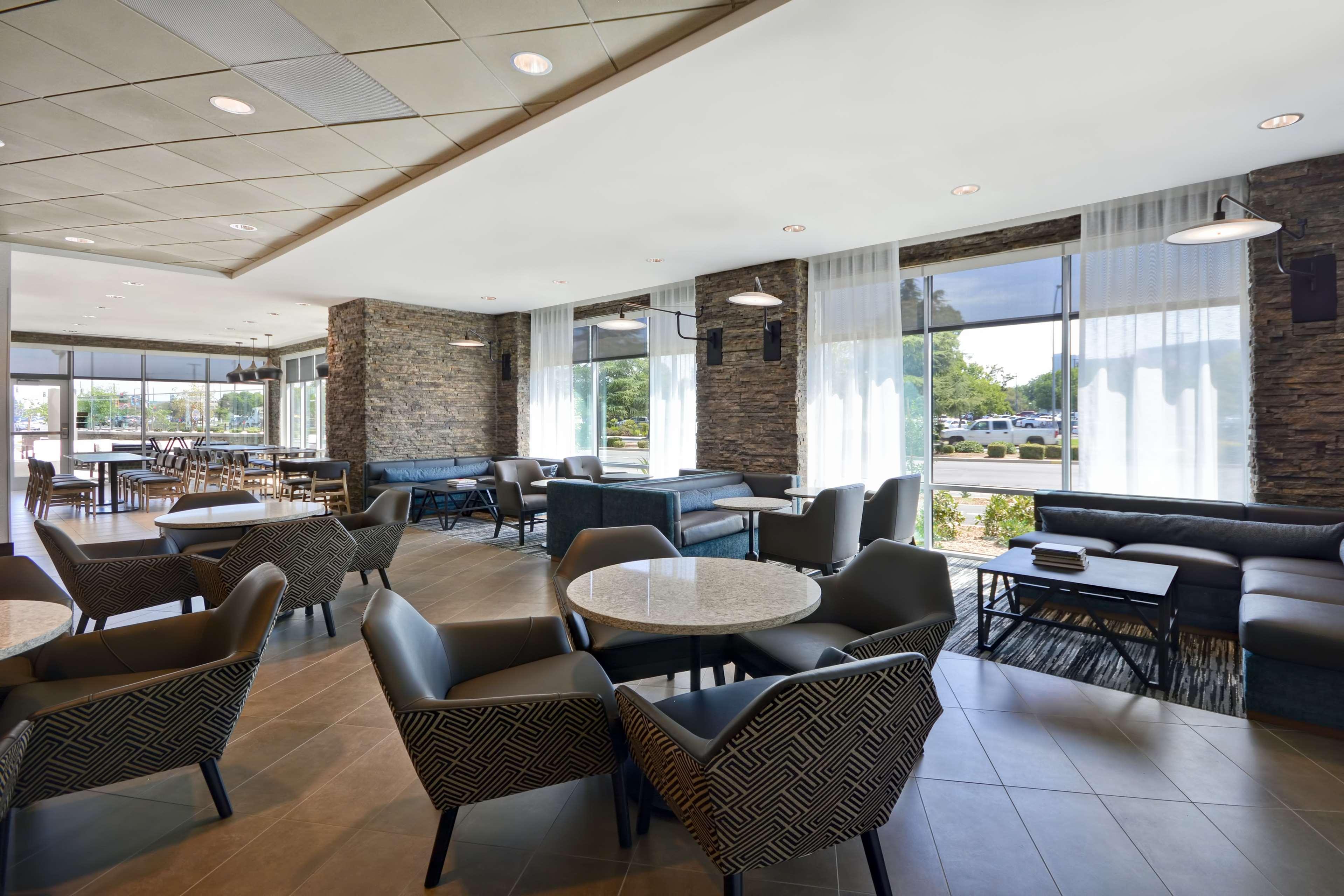 Hyatt Place Fresno Bagian luar foto